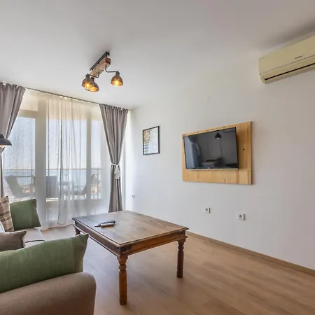 Apartment Luxury Calithea-balchik, Free Parking *